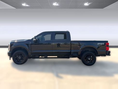 Used 2025 Ford F250 XLT w/ Black Appearance Package AWD/4WD image 2