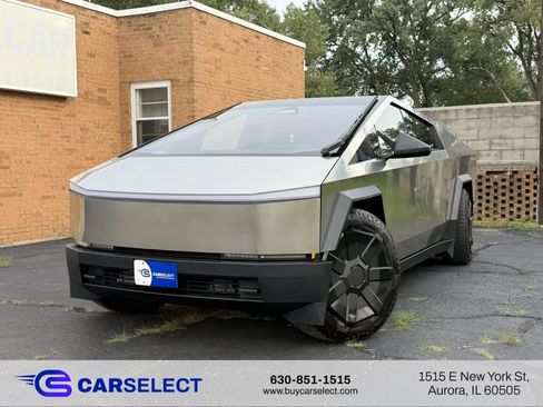 Used 2024 Tesla Cybertruck AWD Crew Cab image 1