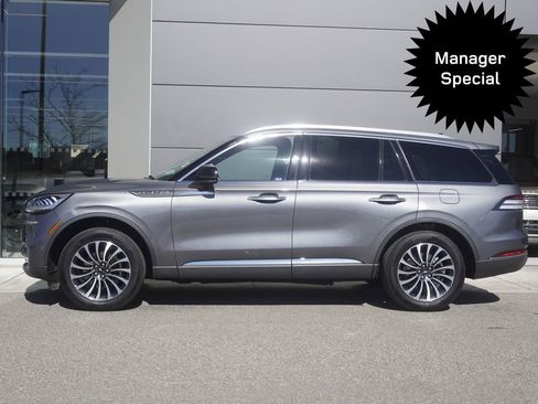 Used 2023 Lincoln Aviator Reserve w/ Equipment Group 201A image 8