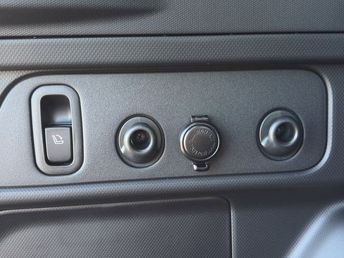 New 2025 Subaru Forester Touring image 11