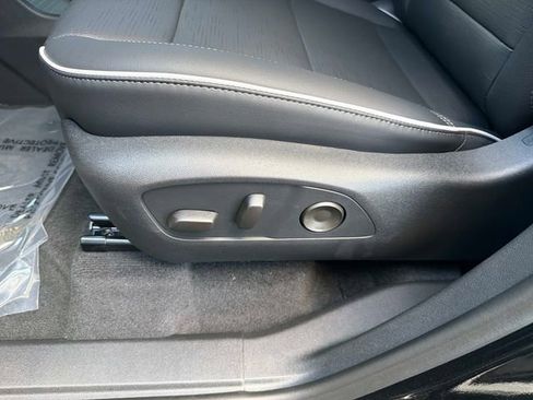 New 2026 Buick Enclave Sport Touring w/ Power Package FWD image 19