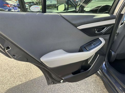 Used 2023 Subaru Outback Premium image 18