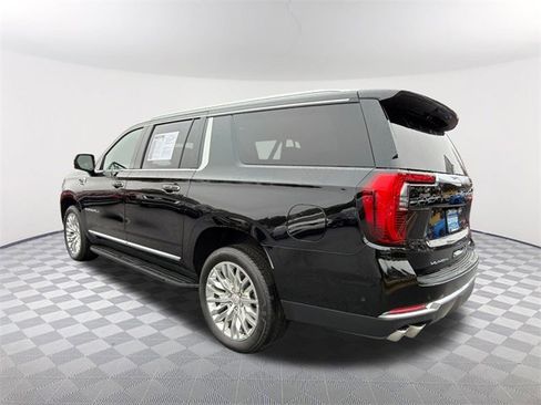 Used 2026 GMC Yukon XL Denali w/ Advanced Technology Package image 5