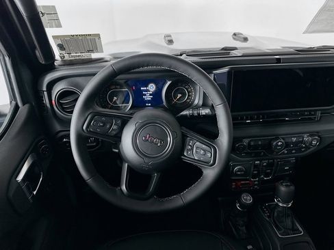 New 2026 Jeep Wrangler Unlimited Rubicon image 30