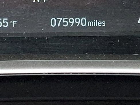 Used 2021 Honda CR-V Touring image 5