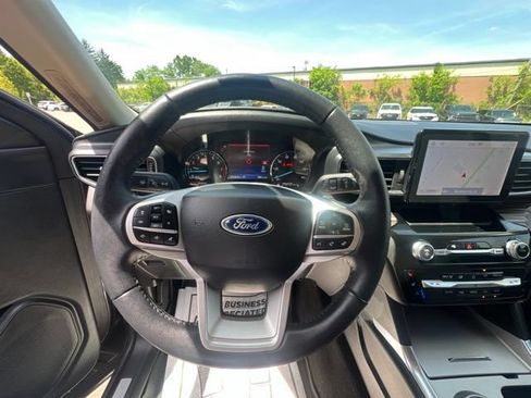 Certified 2023 Ford Explorer Limited w/ Equipment Group 301A AWD/4WD image 27