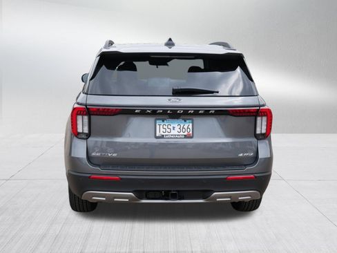 Used 2026 Ford Explorer Active w/ Active Comfort Package AWD/4WD image 6