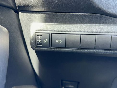Used 2022 Toyota Corolla LE image 17