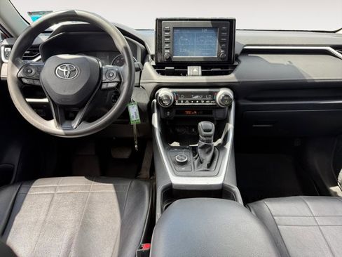 Used 2019 Toyota RAV4 LE AWD/4WD image 11