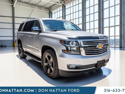 Used 2018 Chevrolet Tahoe Premier AWD/4WD image 39