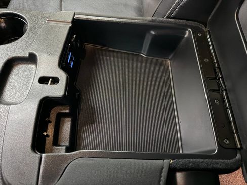 Used 2016 RAM 1500 Laramie image 47