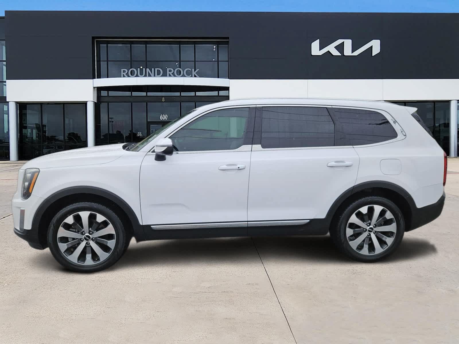Certified 2022 Kia Telluride EX w/ EX Premium Package FWD image 4
