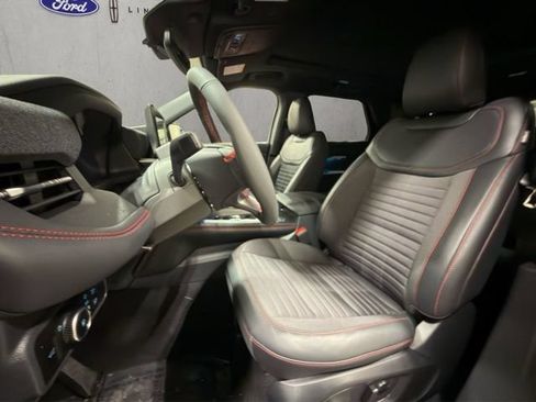 New 2026 Ford Explorer ST-Line w/ ST-Line Street Pack AWD/4WD image 18