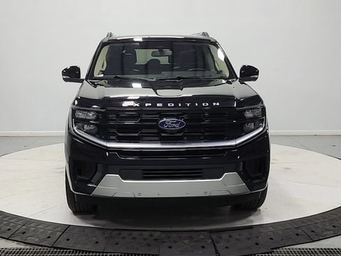 Used 2025 Ford Expedition Max Platinum AWD/4WD image 3