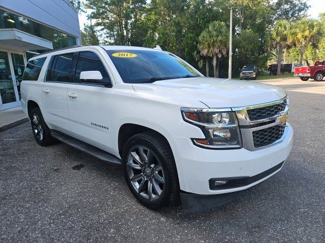 Used 2017 Chevrolet Suburban LT w/ Luxury Package RWD image 10