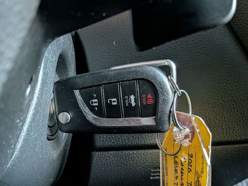 Certified 2020 Toyota Corolla SE FWD image 22