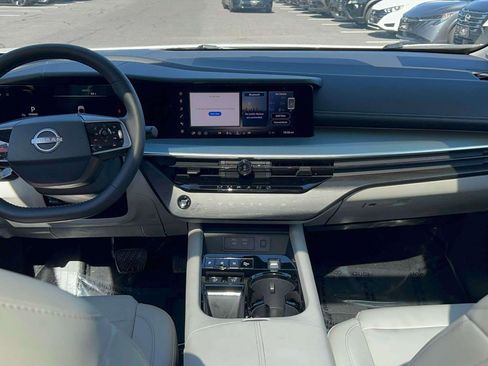 Used 2025 Nissan Murano SL image 28