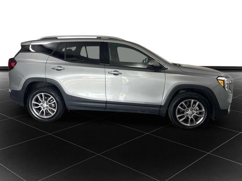 Used 2023 GMC Terrain SLT AWD/4WD image 6