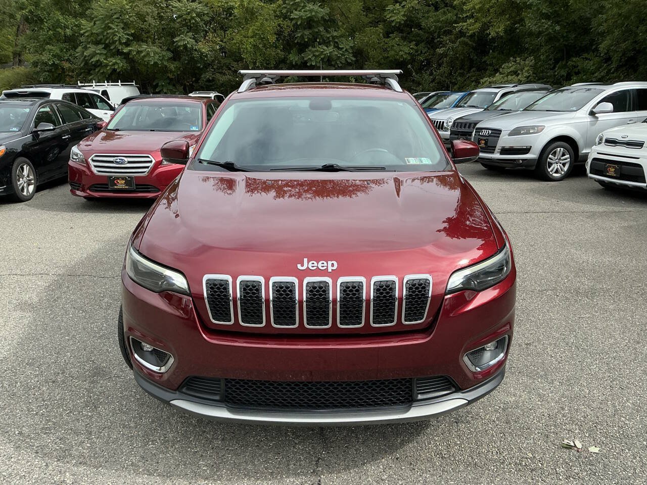 Used 2019 Jeep Cherokee Limited AWD/4WD image 2