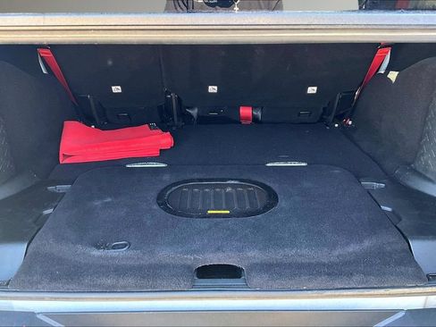 Used 2017 Jeep Wrangler Unlimited Rubicon AWD/4WD image 7