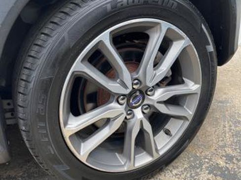 Used 2016 Volvo V60 T5 Cross Country w/ Convenience Package AWD/4WD image 16