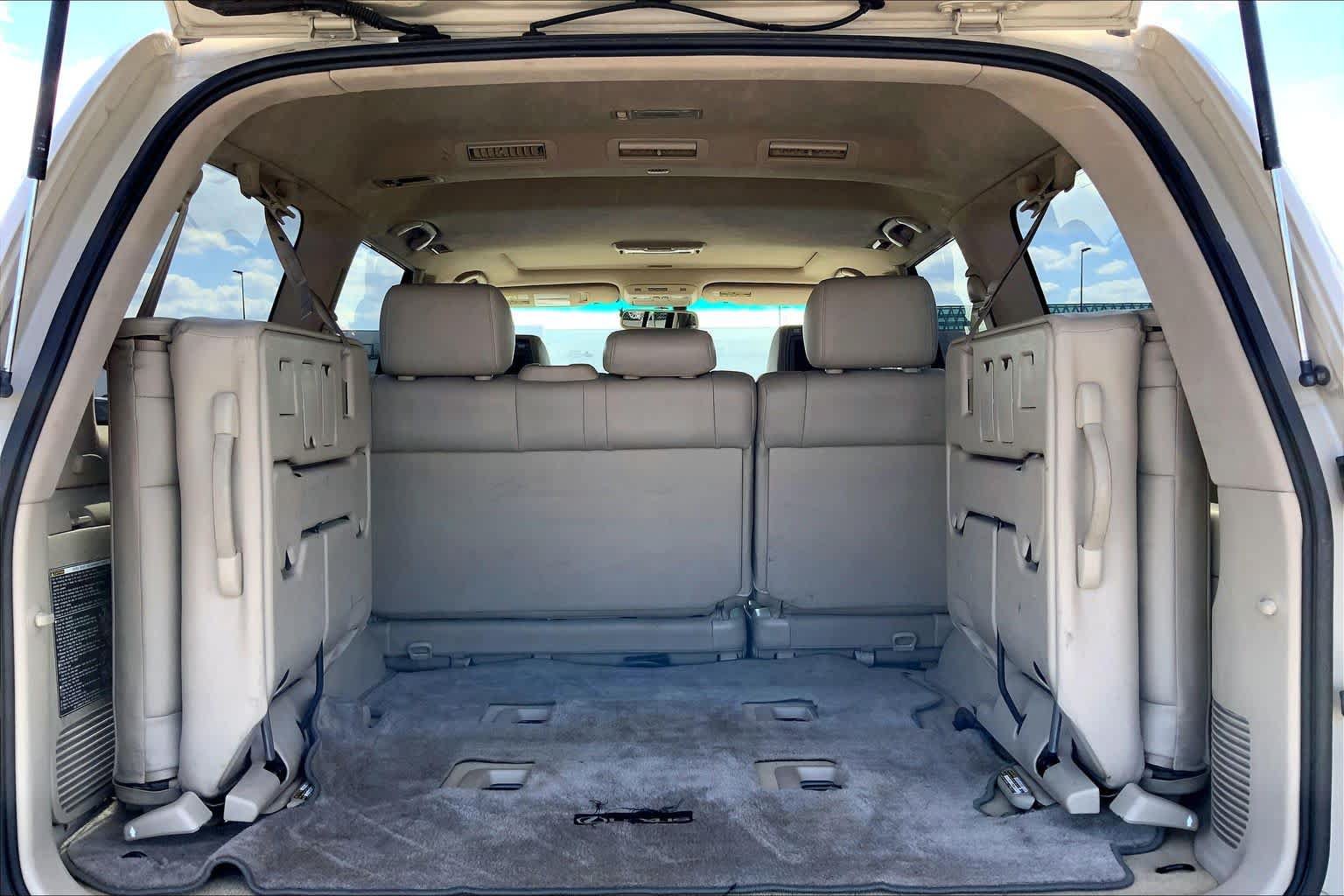 Used 2005 Lexus LX 470 4WD w/ Preferred Accessory Pkg image 33