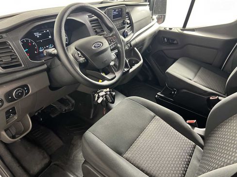 Used 2025 Ford Transit 250 Low Roof w/ Exterior Upgrade Package RWD image 18
