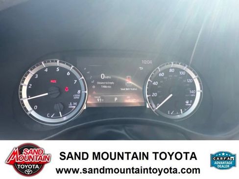 Used 2023 Toyota Highlander LE AWD/4WD image 17