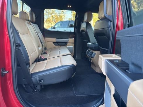 Used 2021 Ford F150 Lariat w/ Equipment Group 502A High AWD/4WD image 19