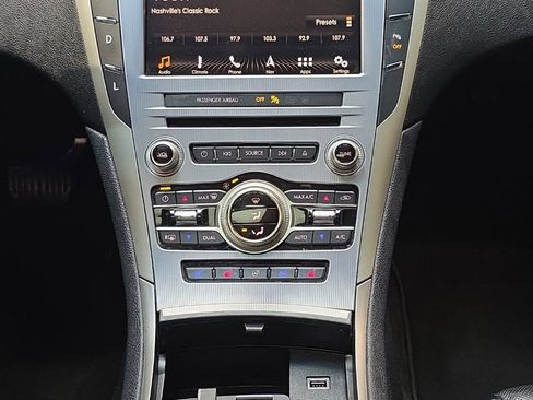 Used 2019 Lincoln MKZ Reserve w/ Luxury Package image 19