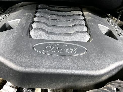 Used 2021 Ford F150 Platinum w/ Equipment Group 701A High AWD/4WD image 31