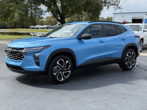 New 2026 Chevrolet Trax RS w/ Driver Confidence Package image 3