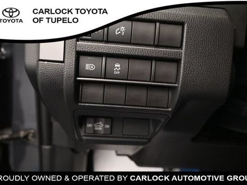 Used 2025 Toyota Tacoma TRD Sport AWD/4WD image 22