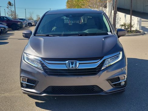 Used 2019 Honda Odyssey Elite image 2