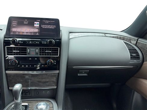 Used 2024 Nissan Armada Platinum w/ Captain's Chairs Package image 20