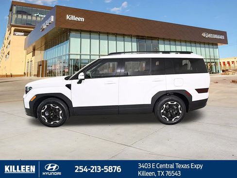 Used 2026 Hyundai Santa Fe SEL FWD image 5