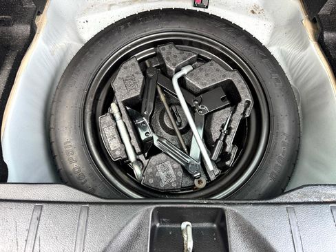 Used 2018 Subaru Forester 2.5i Premium w/ All-Weather Package image 24