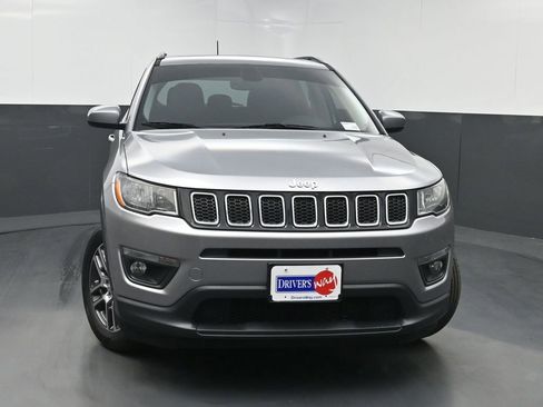 Used 2018 Jeep Compass Latitude w/ Popular Equipment Group image 37