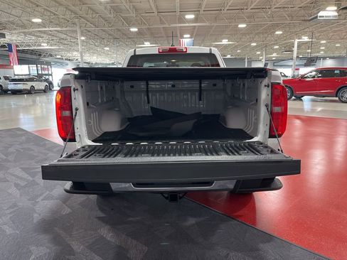 Used 2022 Chevrolet Colorado W/T image 12