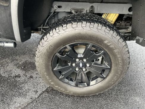 Used 2021 Chevrolet Colorado ZR2 w/ ZR2 Midnight Special Edition AWD/4WD image 8
