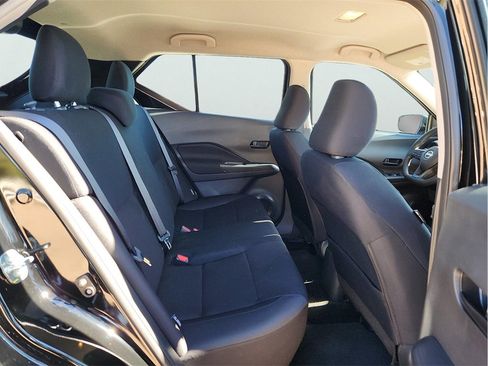 Used 2025 Nissan Kicks Play S image 19