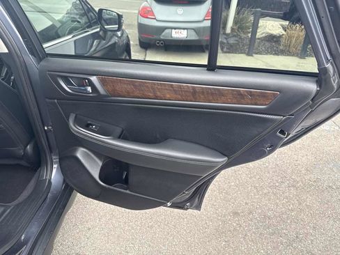 Used 2017 Subaru Outback 2.5i Limited image 20