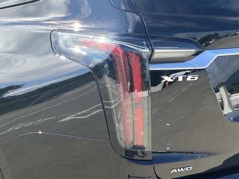 Certified 2023 Cadillac XT6 Sport w/ Technology Package AWD/4WD image 10