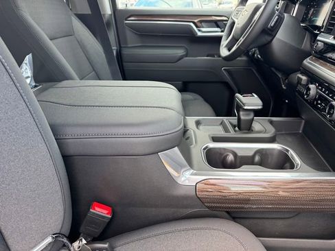 New 2026 Chevrolet Silverado 1500 LT image 7