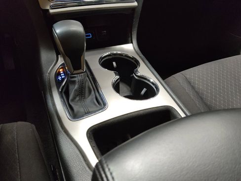 Used 2019 Jeep Grand Cherokee Laredo AWD/4WD image 26