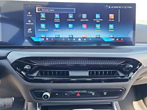 New 2026 BMW 330i Sedan w/ M Sport Package image 21