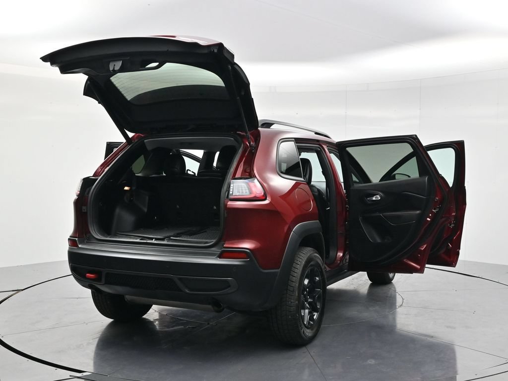 Used 2020 Jeep Cherokee Trailhawk w/ Comfort/Convenience Group AWD/4WD image 57