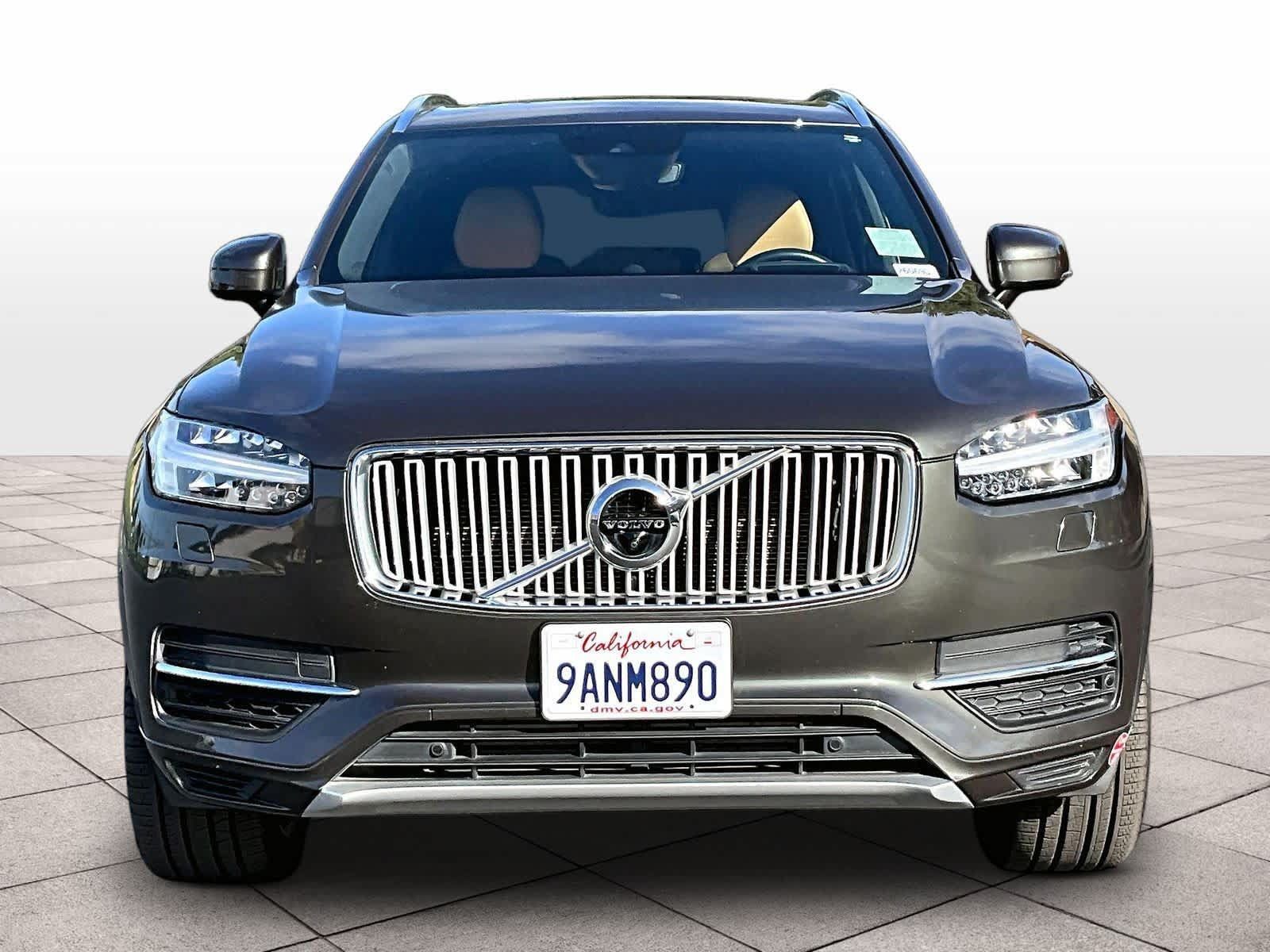 Used 2018 Volvo XC90 T8 Inscription w/ Convenience Package AWD/4WD image 3