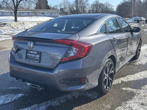 Used 2019 Honda Civic Sport image 3