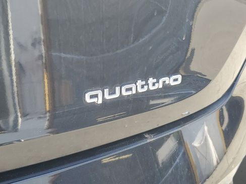 Used 2022 Audi e-tron Premium w/ Convenience Plus Package image 7